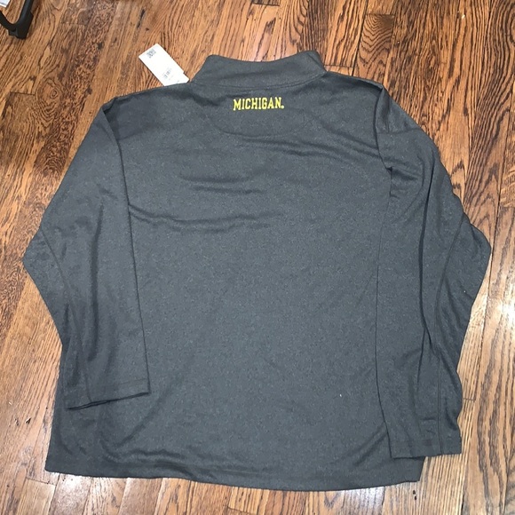 University of Michigan Pullover - Picture 6 of 8